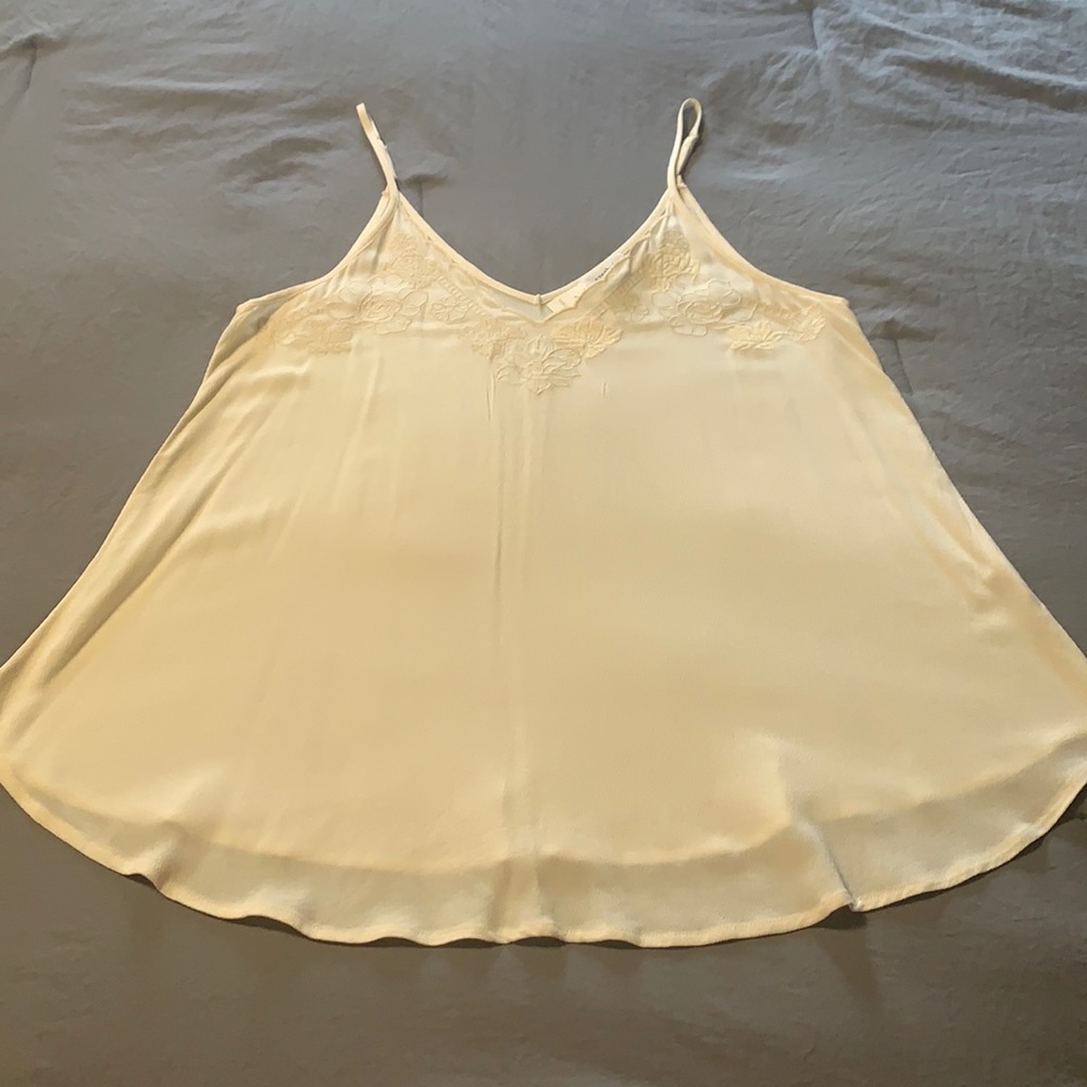 Eyeshadow Ladies Cream Color Dressy Tank, NWOT’s, Size Small